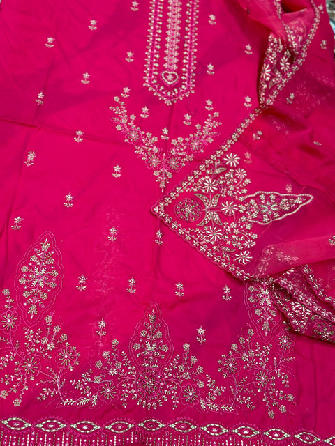 Gulle-Noor Embroidered Luxury Chikenkari 3 piece with Pure Cutwork Dupatta pink