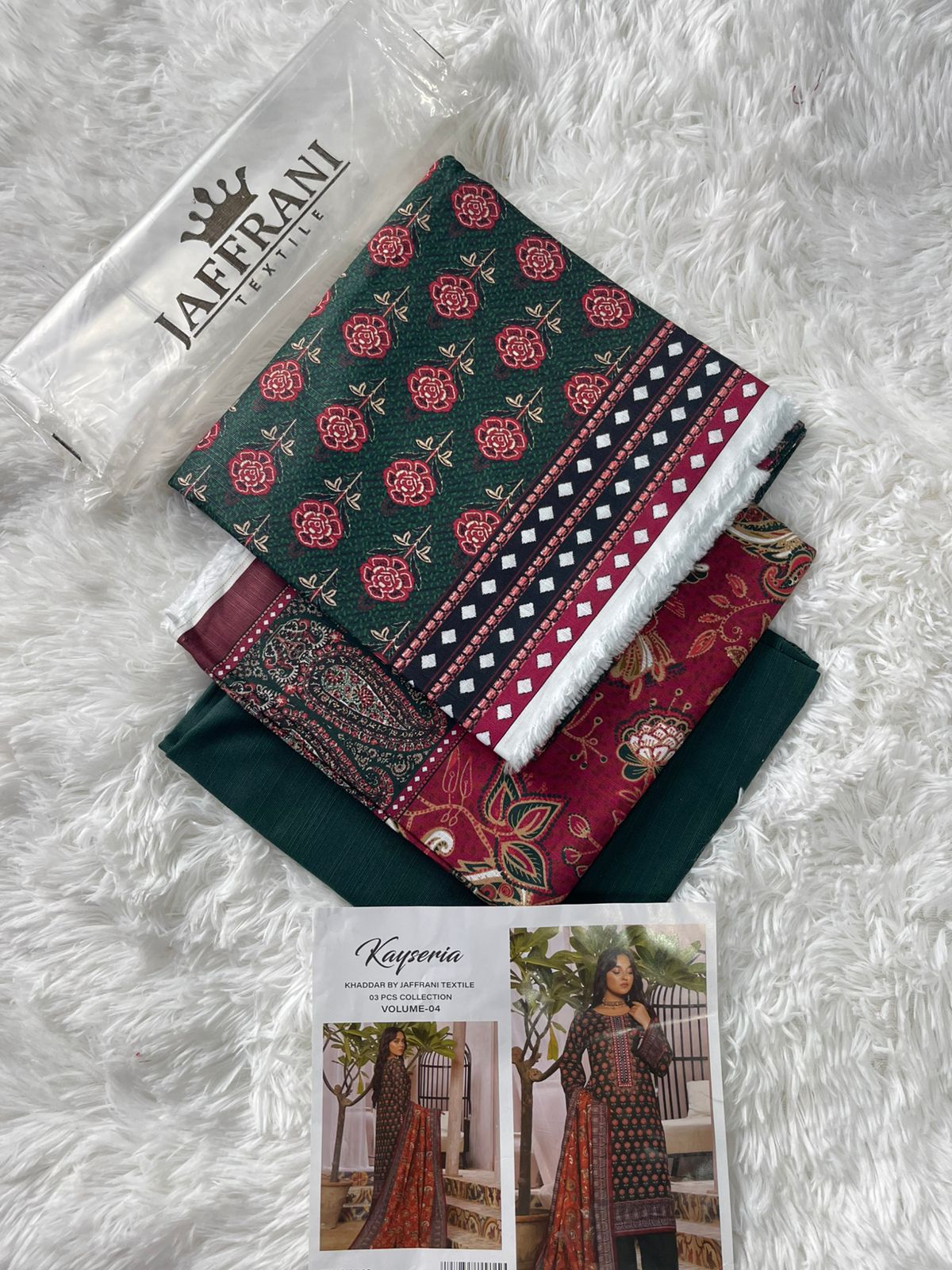Kayseria Khaddar Unstitched 3 Piece Printed KHD09