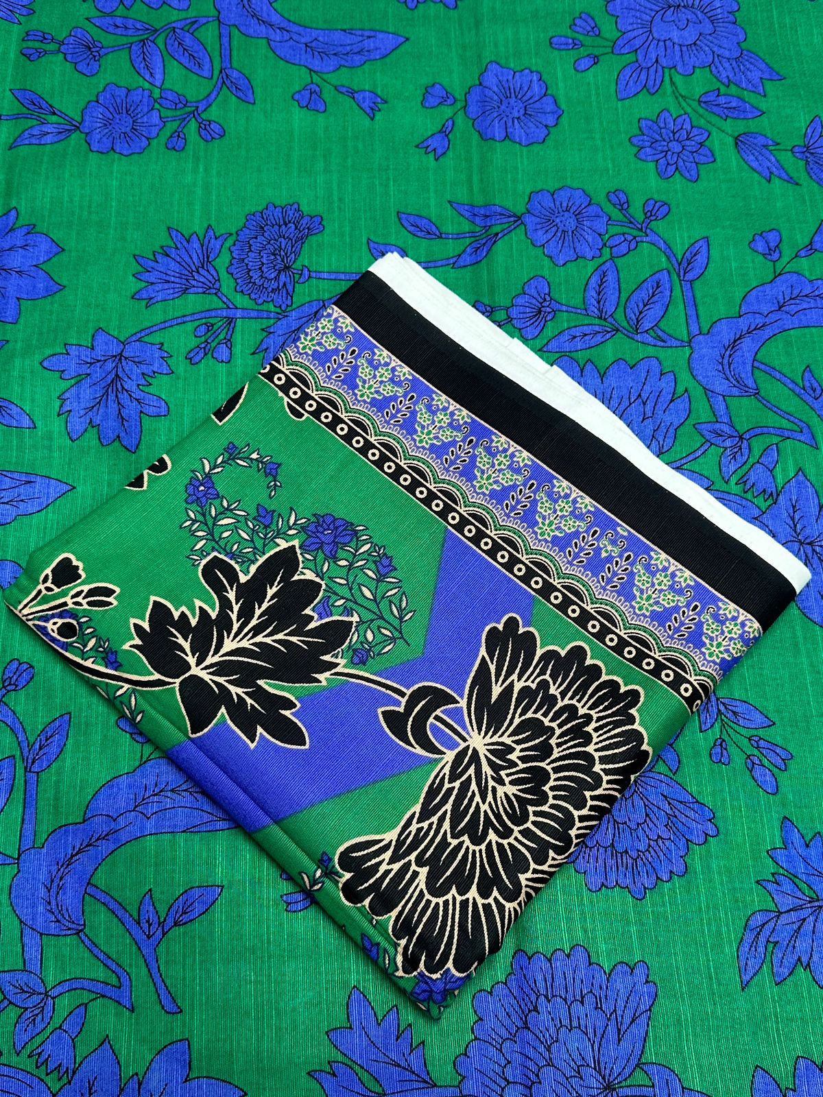 Maria B M Print Khaddar کھ ر Printed 3Pcs  2307-Green