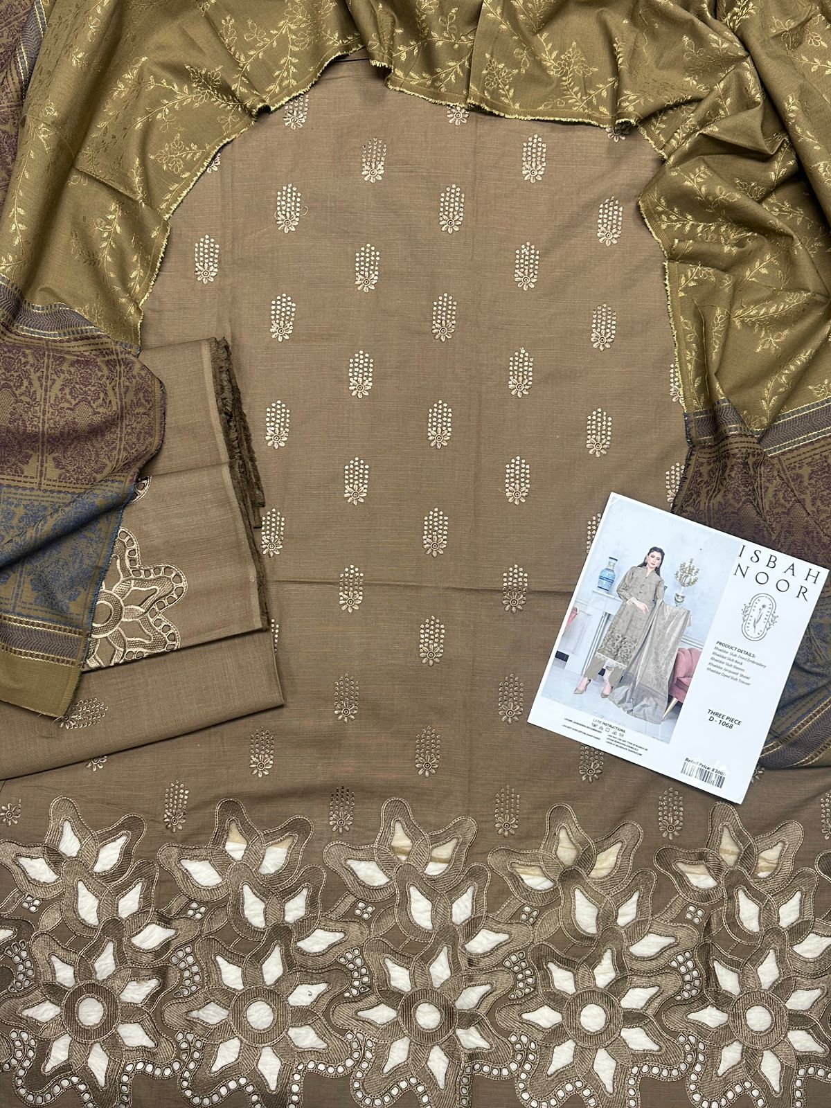 Isbah Noor Embroiderd Khaddar Collection With Jecard Dupatta Unstitched 3 Piece suit D-1068