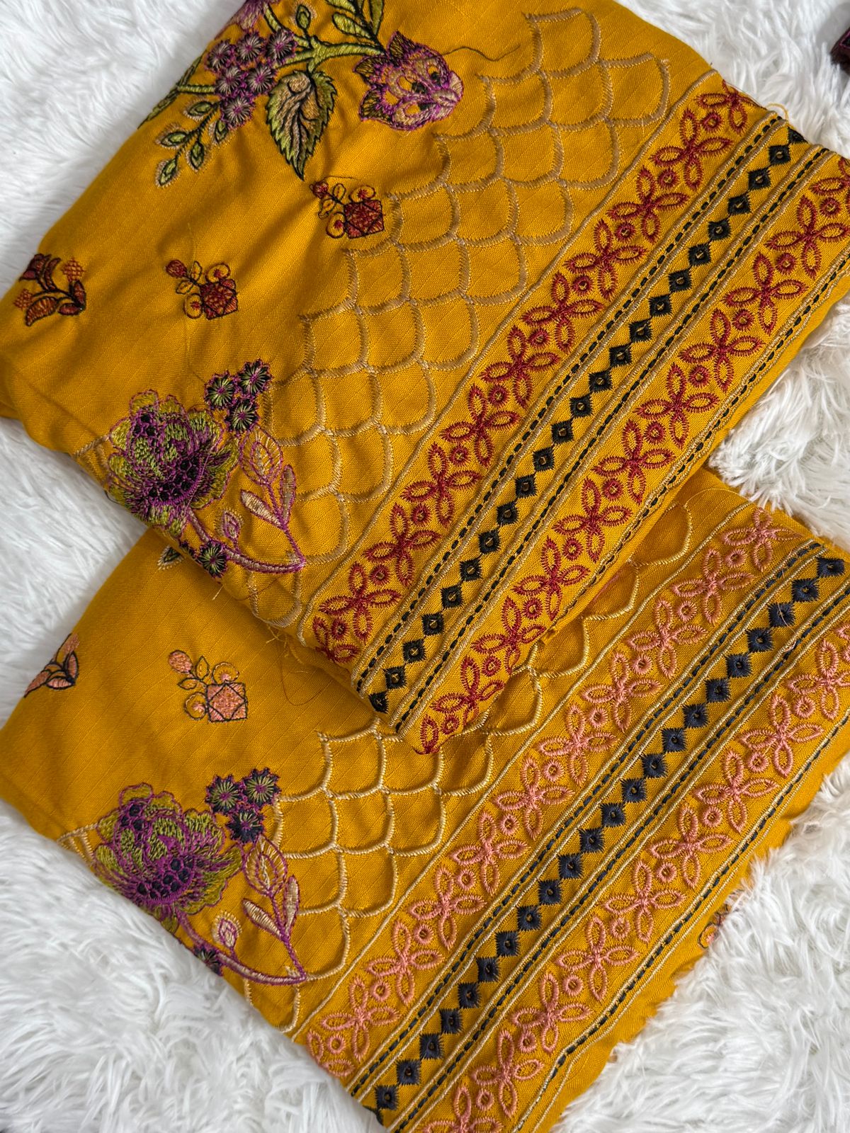 Bareeze Dhanak Embroidered 2 Pcs 000886