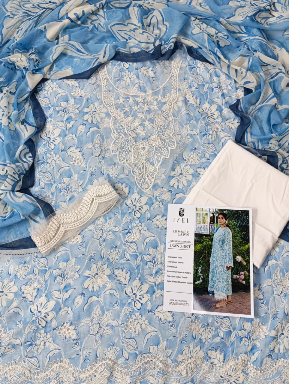 Izel – Pearl Chicken Kari Lawn 3-Piece Unstitched Suit