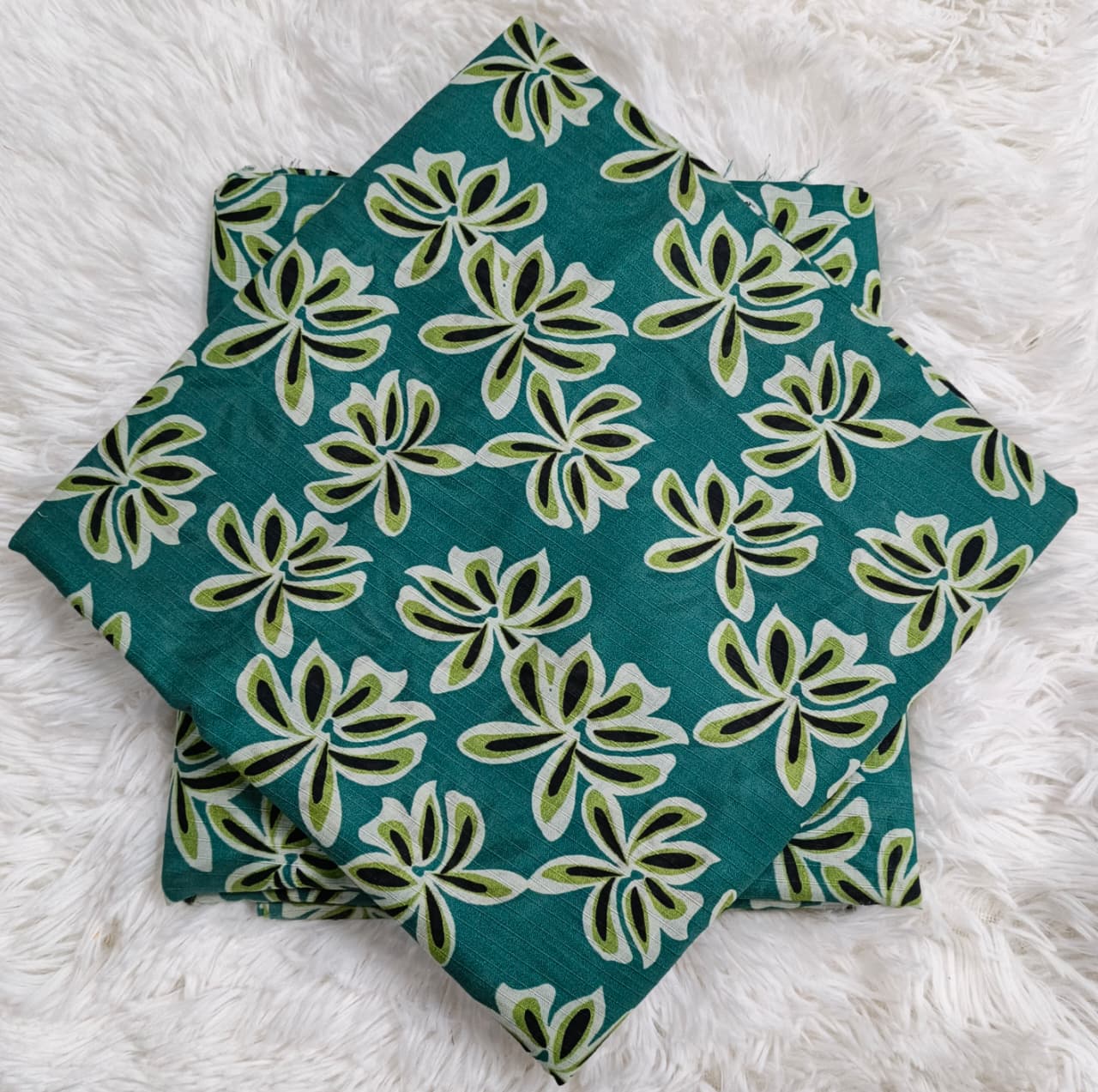 Kayseria Printed Allover Lawn 2 Piece 001180