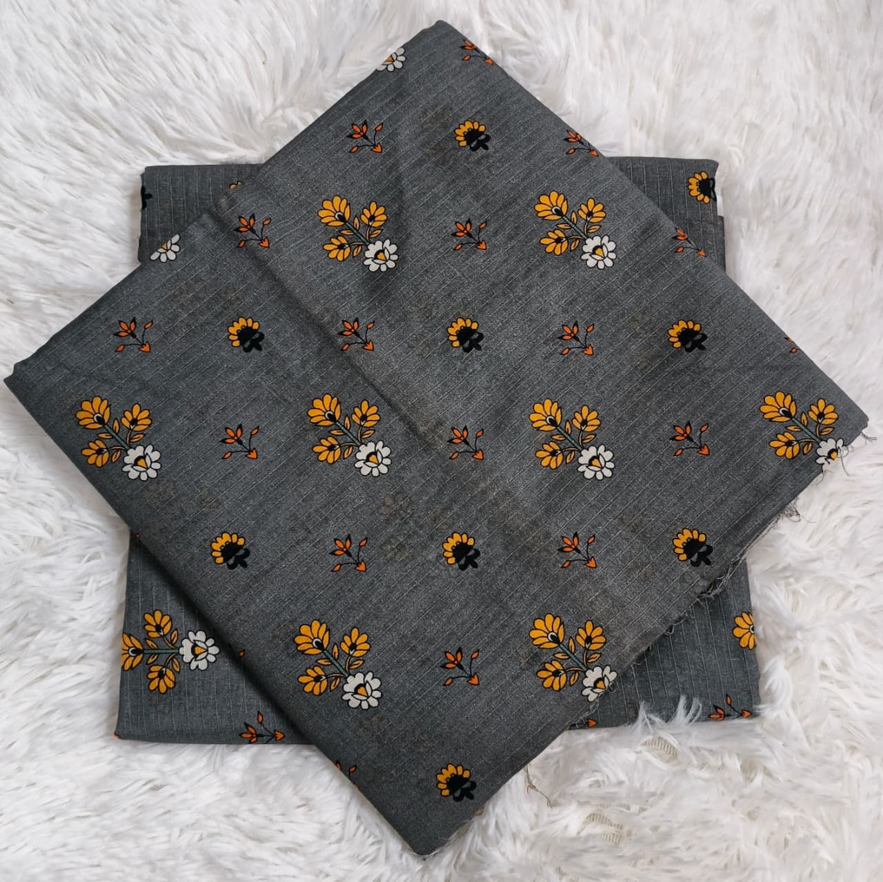 Kayseria Printed Allover Lawn 2 Piece 001203