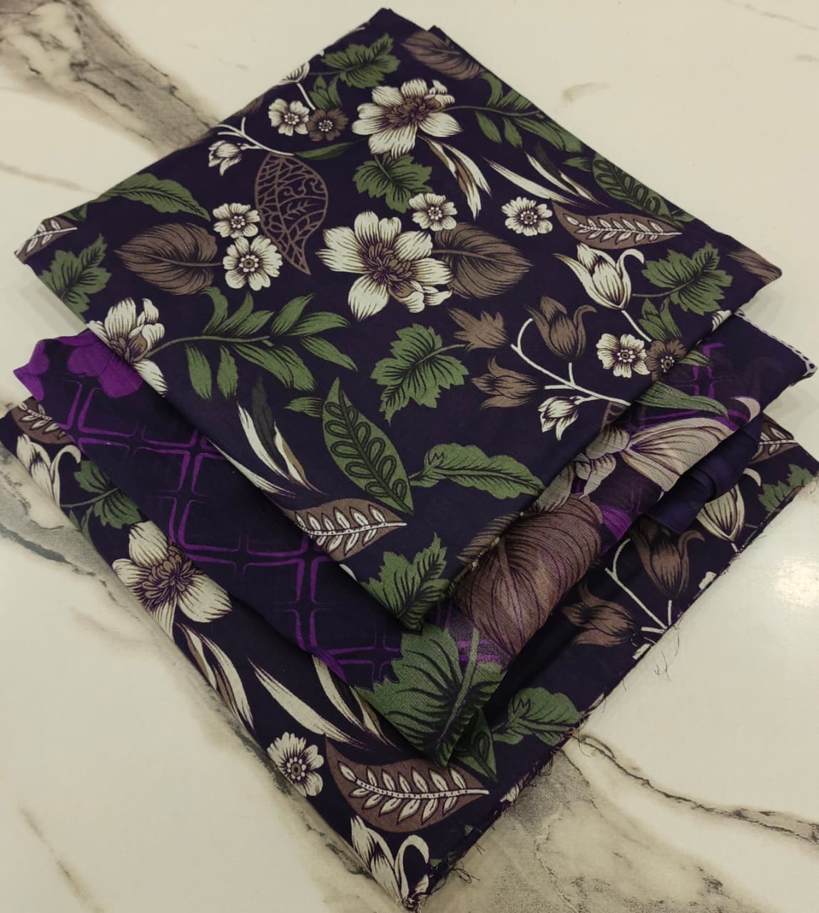 Baroque Printed Lawn 3-Piece Suit With Chiffon Dupatta 001288