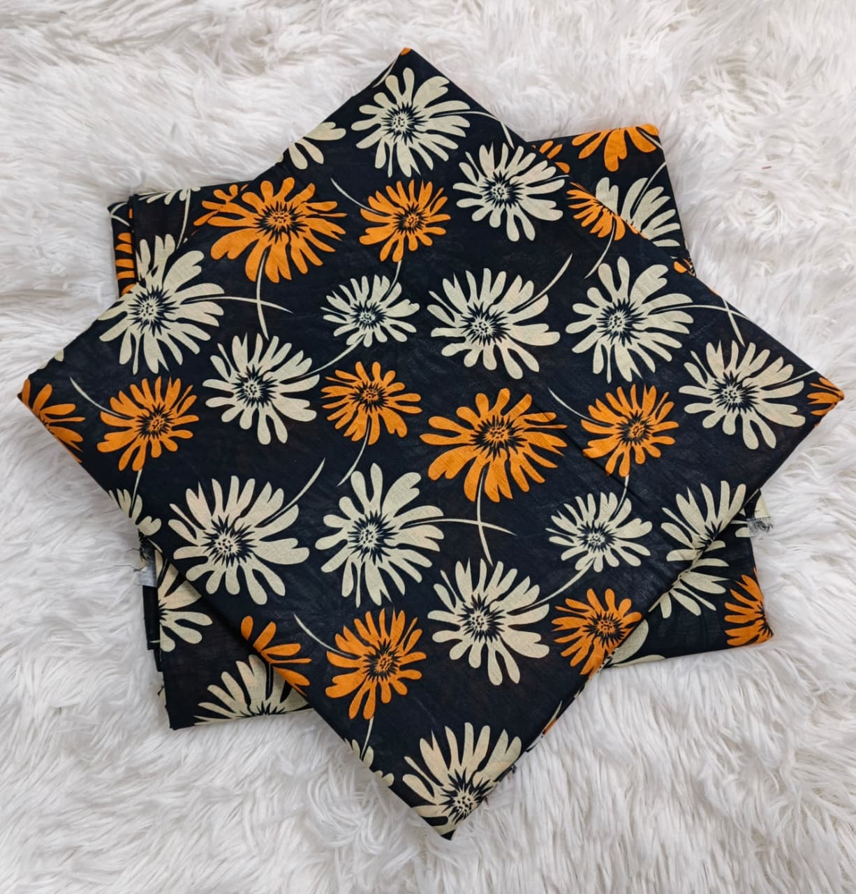 Kayseria Printed Allover Lawn 2 Piece 001305