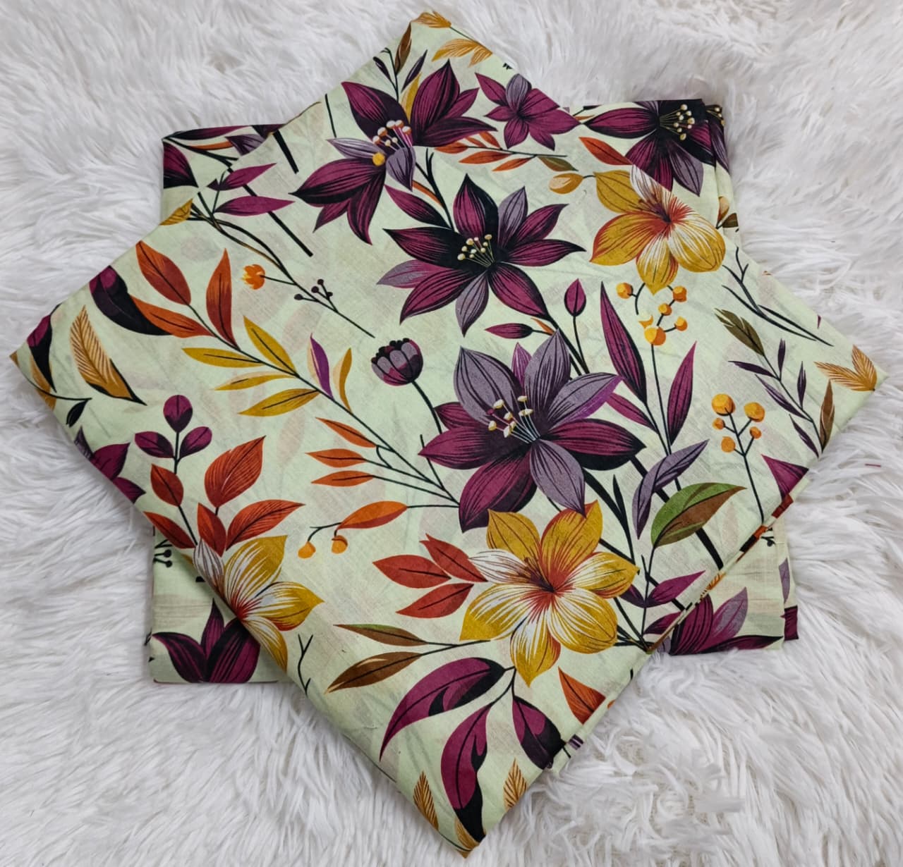 Kayseria Printed Allover Lawn 2 Piece 001298