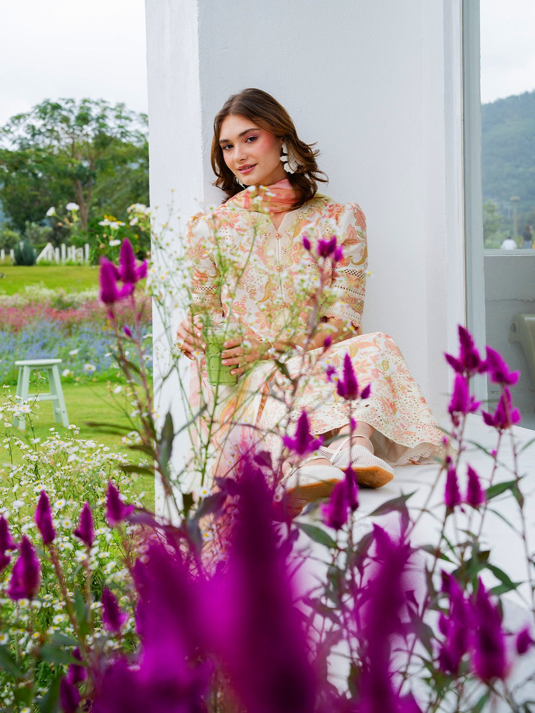 Izel – Avelyn Chicken Kari Lawn 3-Piece Unstitched Suit