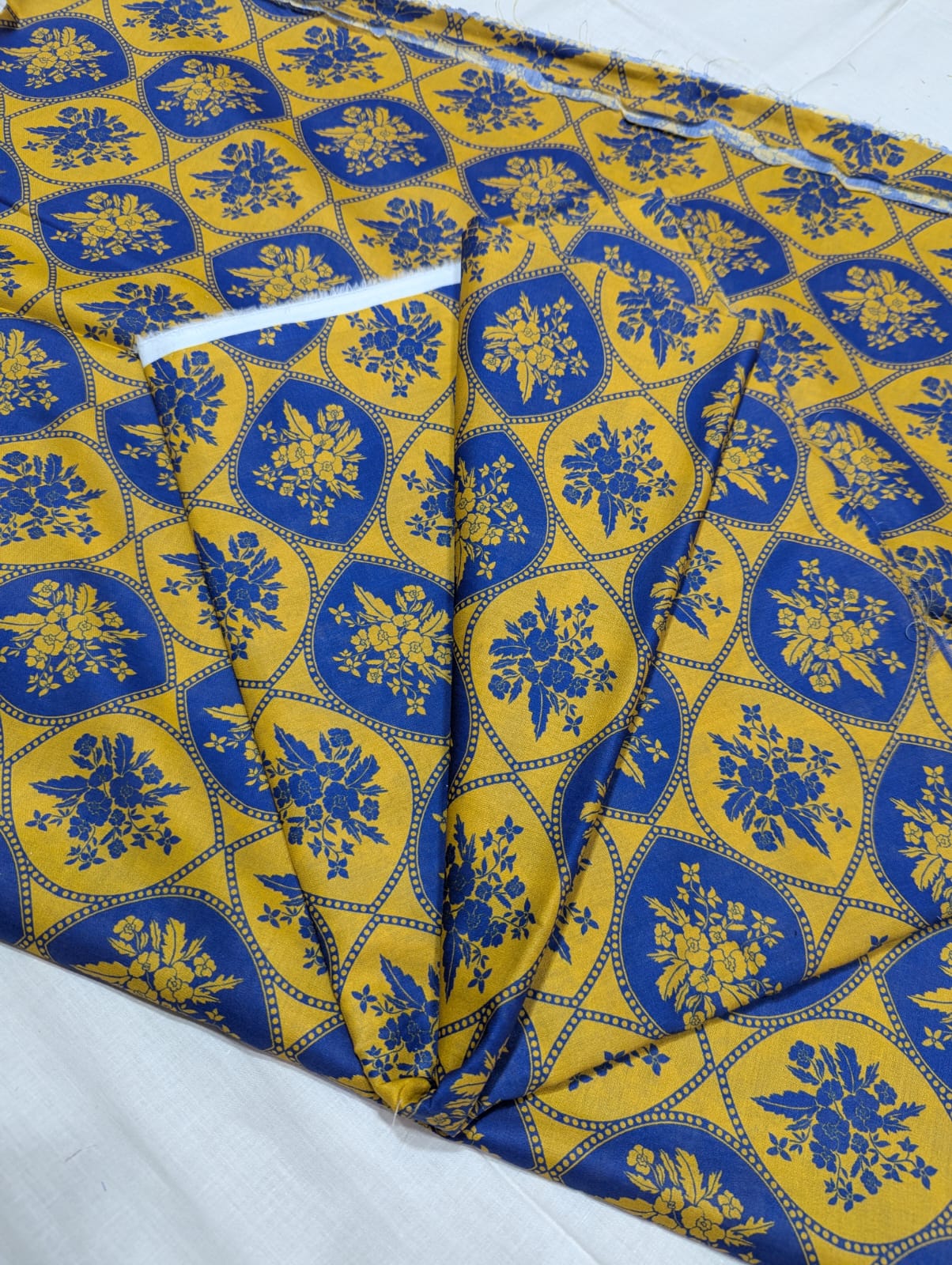 Kayseria Printed Allover Lawn 2 Piece 001683