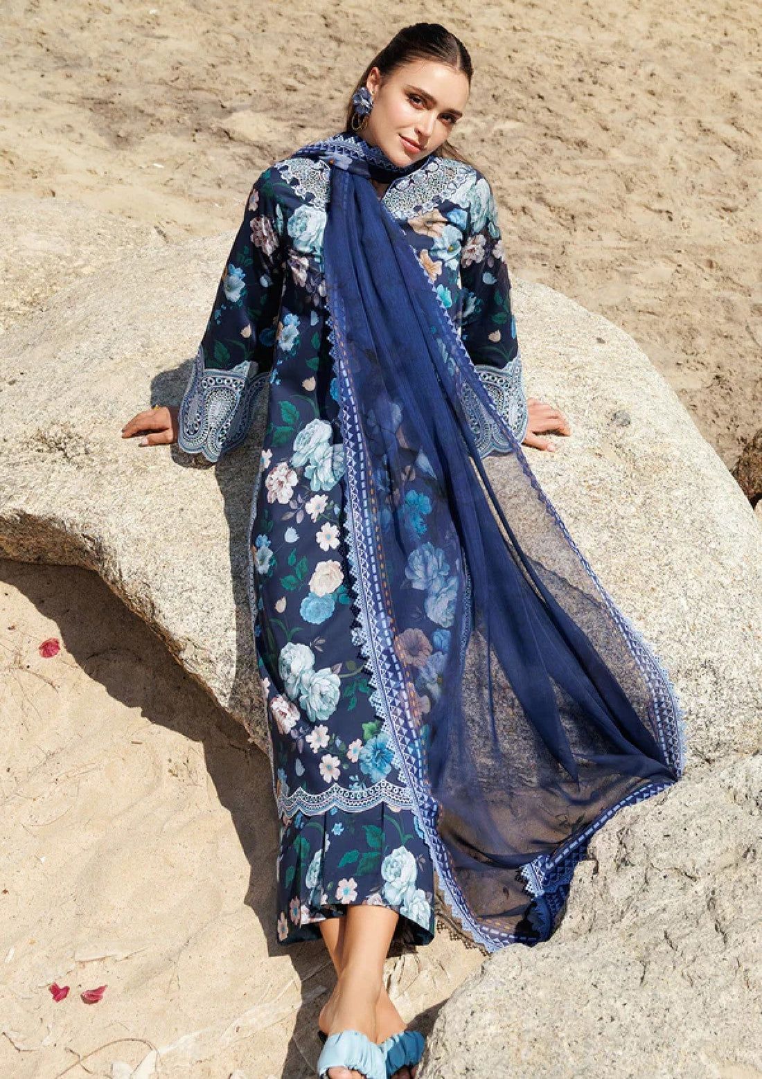 Baroque Farasha  Heavy EMBROIDERED Unstitched Lawn 3 Pcs D-13