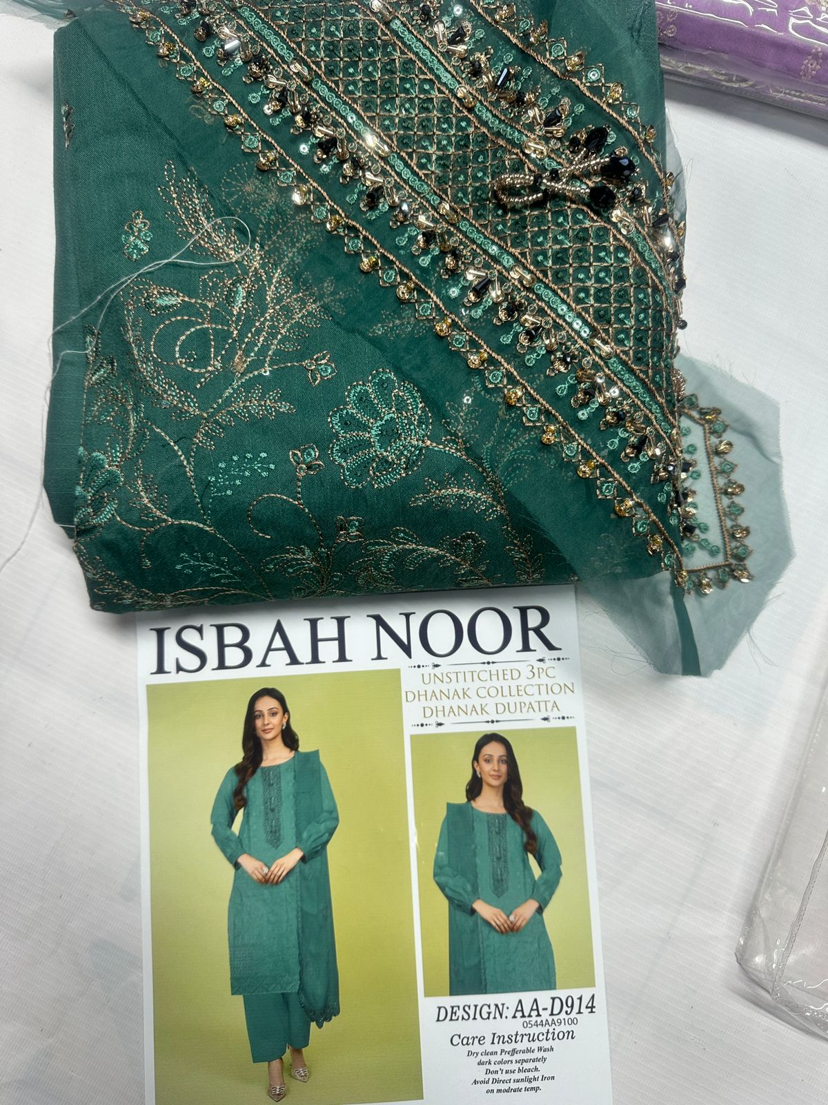 Isbah Noor Dhanak Shawl luxury Unstitched 3 Piece suit D914