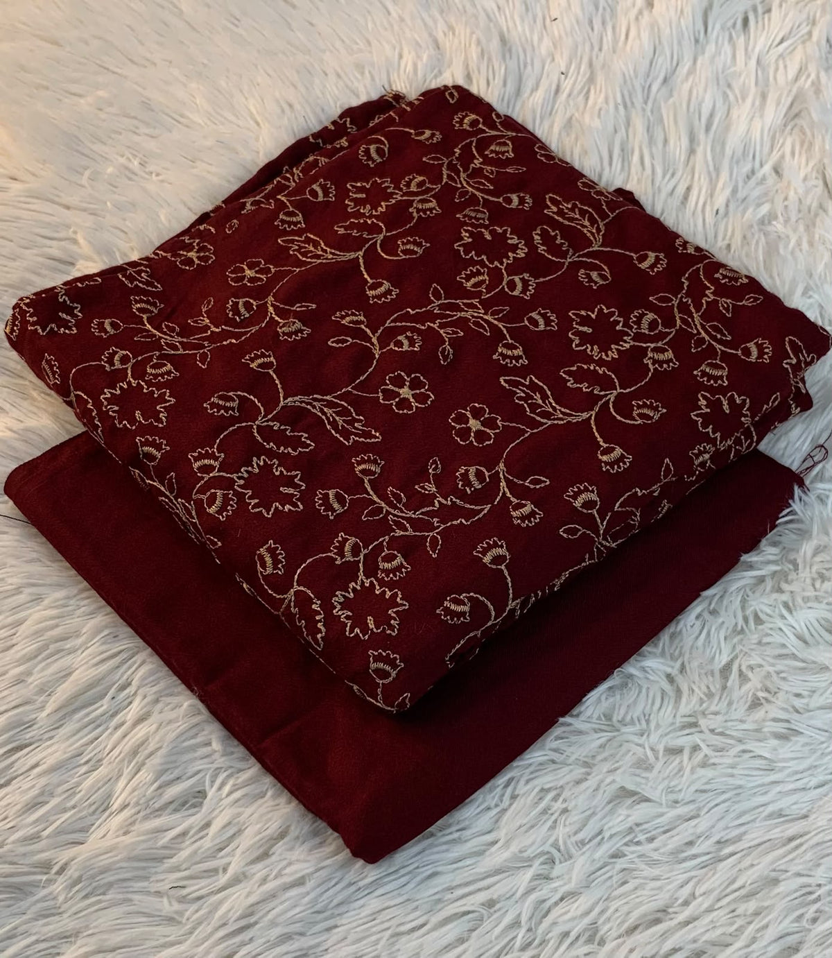 Bareeze Dhanak 2 Pcs With Fully Embroidered Shirt & Dyed Trouser 002101